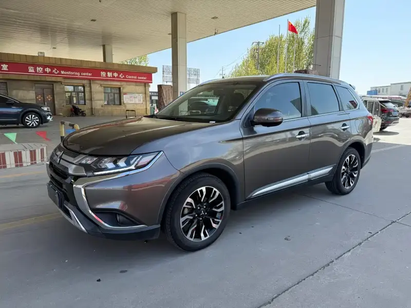 Mitsubishi Outlander, 2019