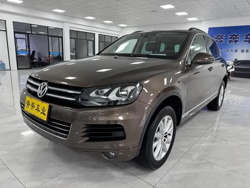 Volkswagen Touareg, 2015