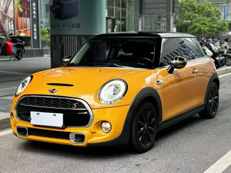 MINI Mini, 2014