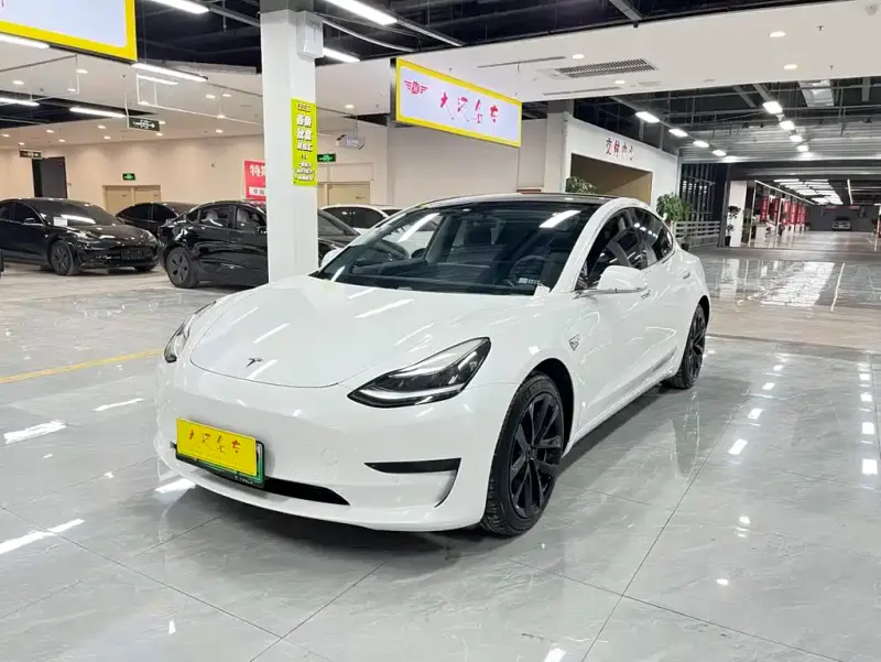 Tesla Model 3, 2020