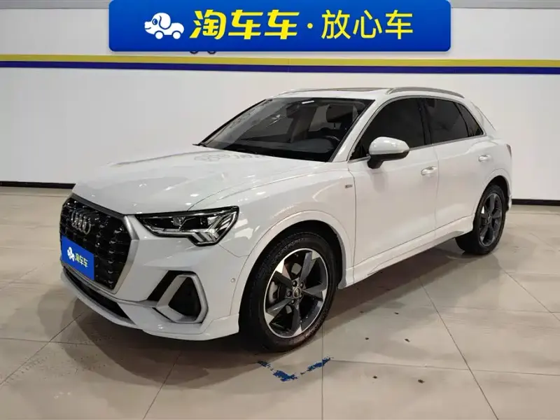 Audi Q3, 2022