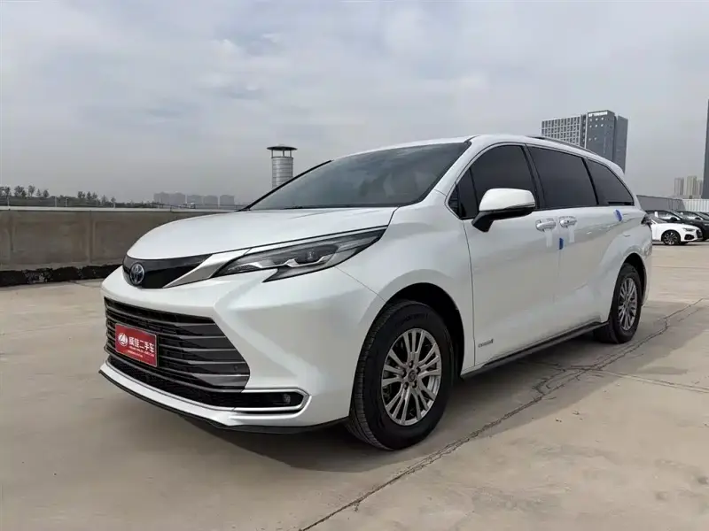 Toyota Sienna, 2022