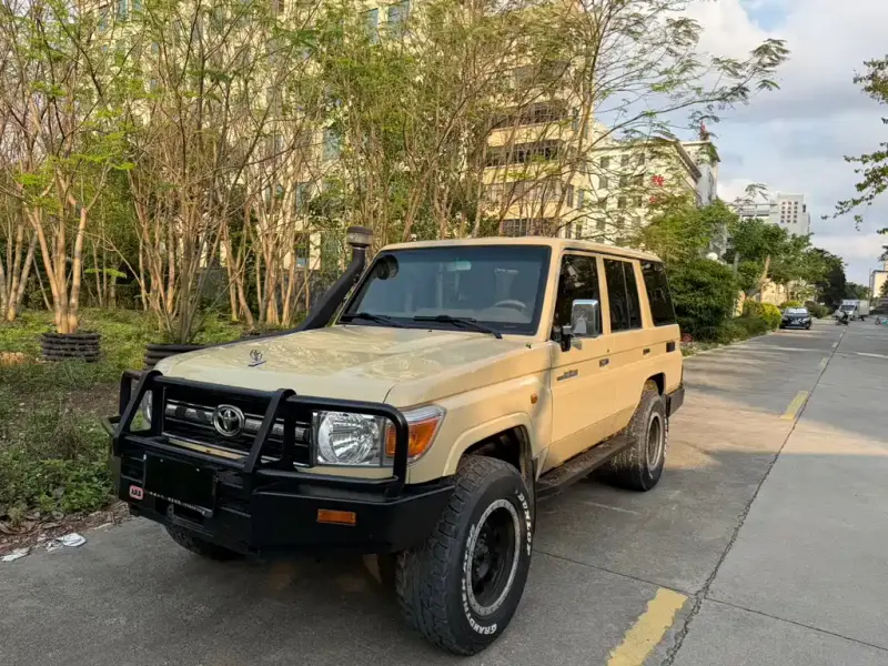 Toyota Land Cruiser, 2015