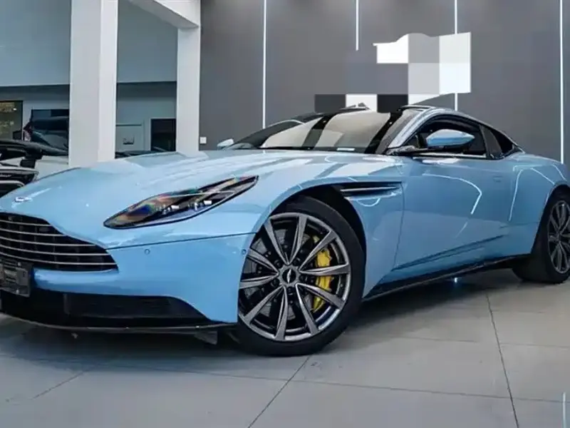 Aston Martin DB11, 2020