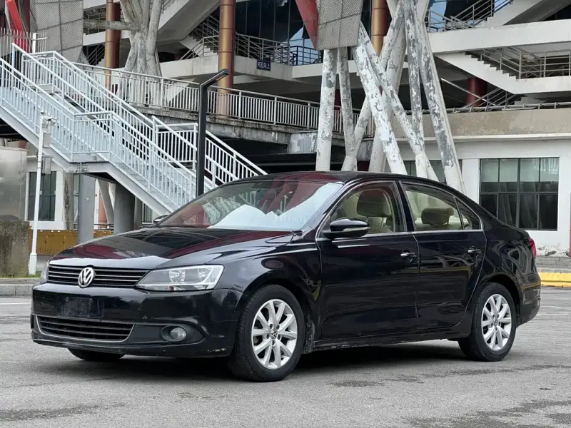 Volkswagen Sagitar, 2012
