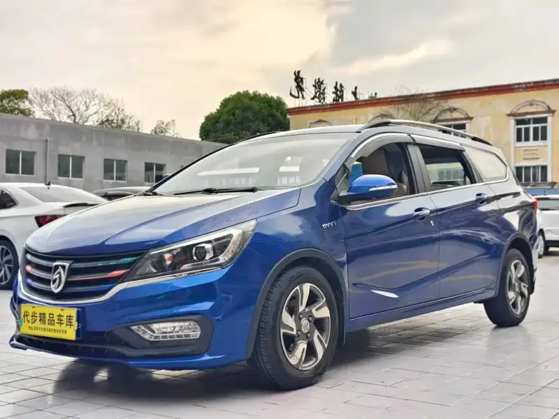 Baojun 310W, 2018