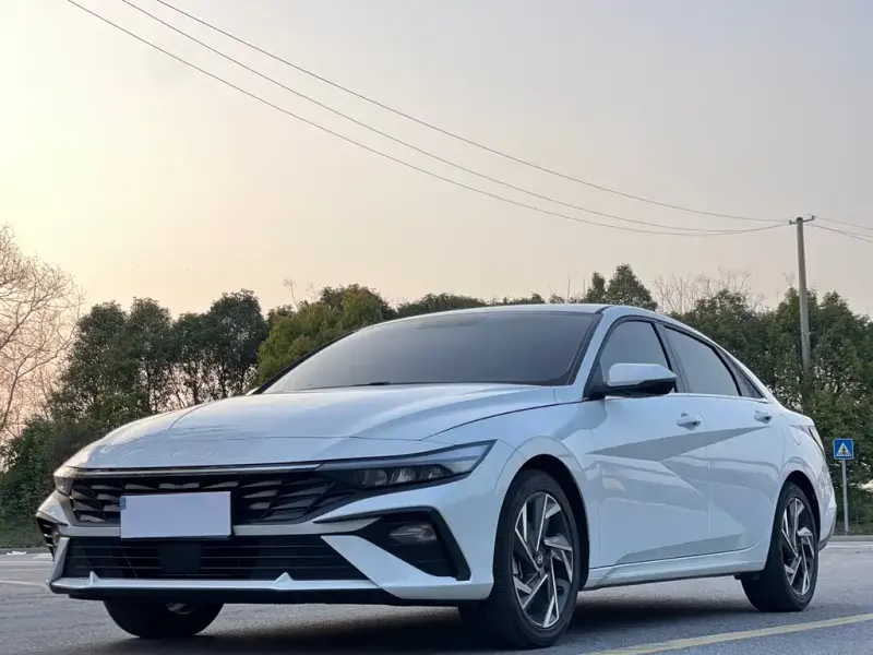 Hyundai Elantra, 2026