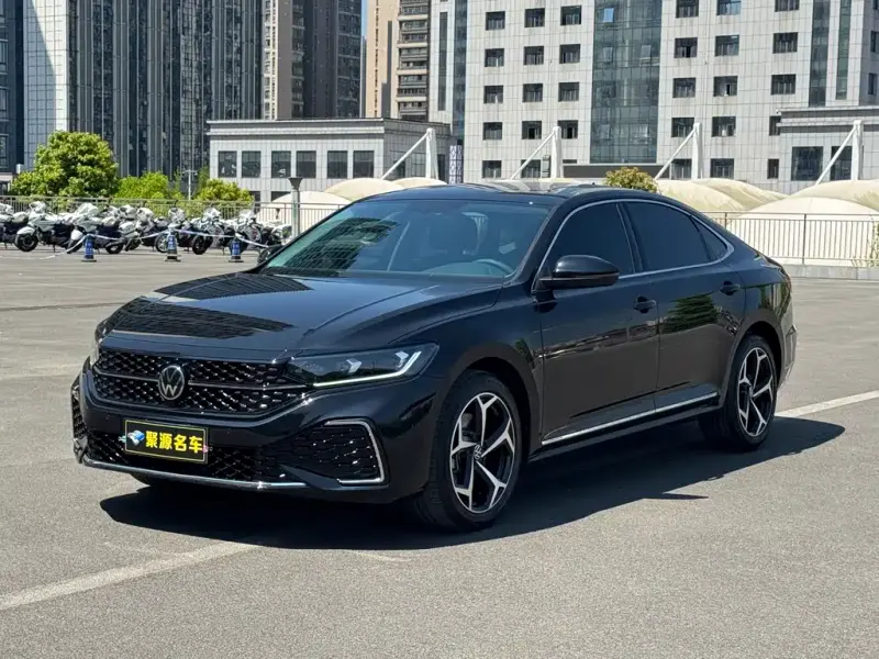 Volkswagen Passat, 2025
