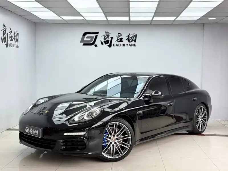 Porsche Panamera, 2016