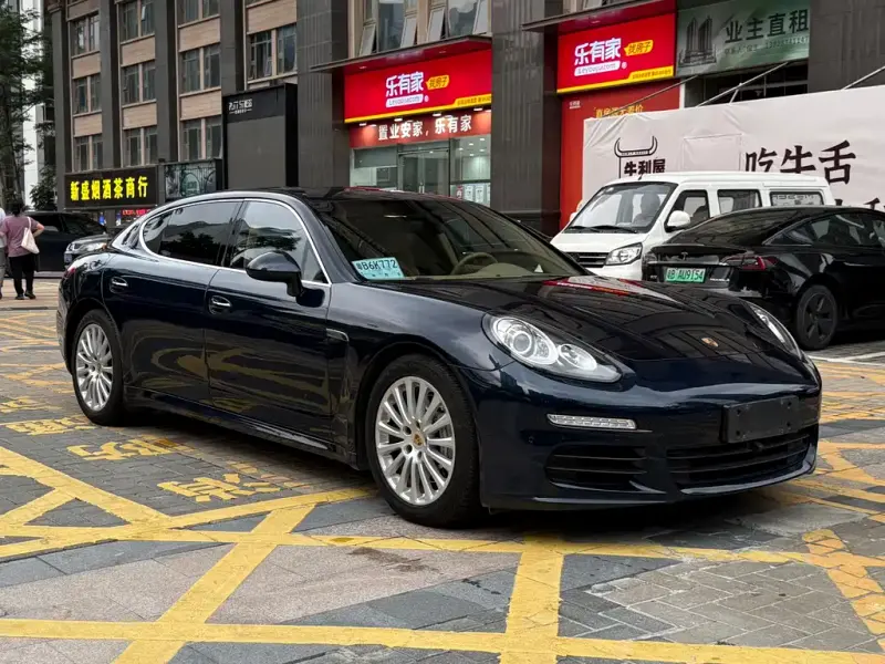 Porsche Panamera, 2014
