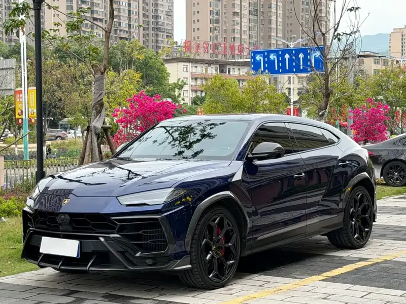 Lamborghini Urus, 2020