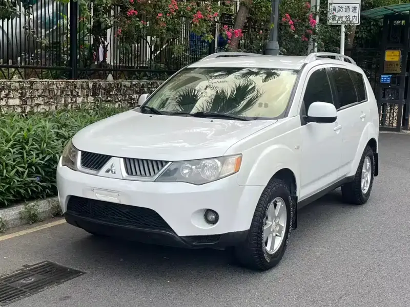 Mitsubishi Outlander (Import), 2007