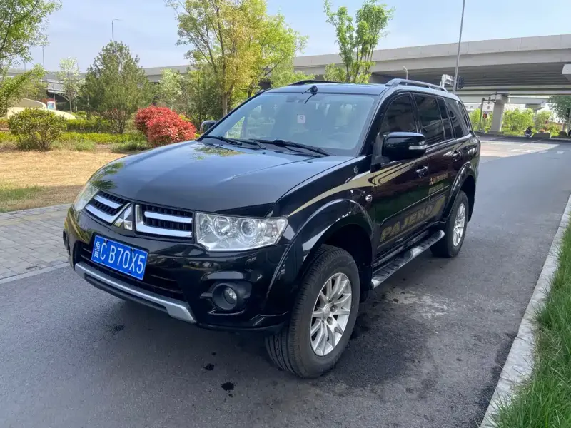 Mitsubishi Pajero Sport, 2014
