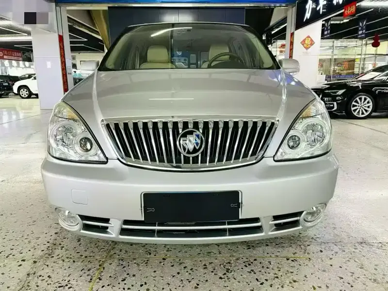 Buick GL8, 2014
