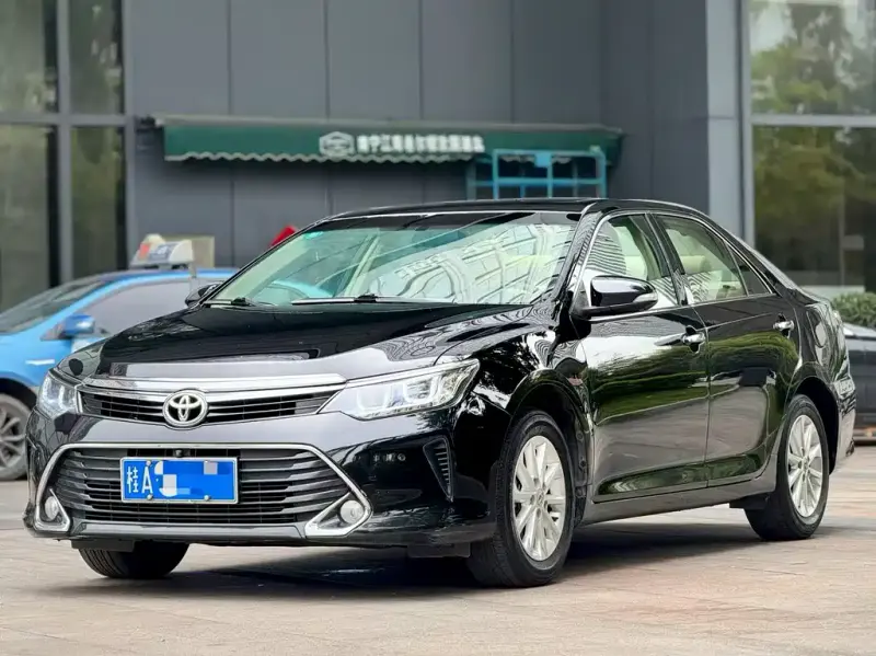 Toyota Camry, 2017