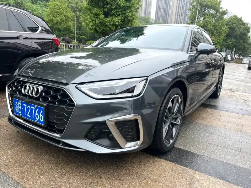 Audi A4L, 2022
