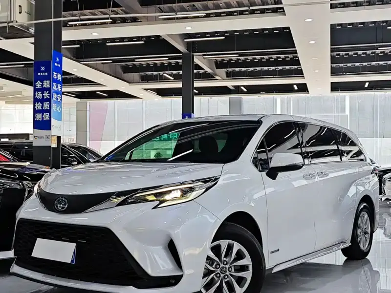 Toyota Granvia, 2023
