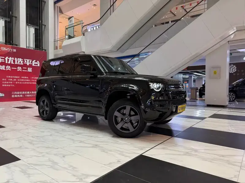 Land Rover Defender, 2022