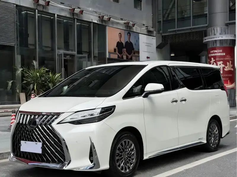 Lexus LM, 2021