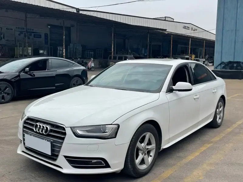 Audi A4L, 2013