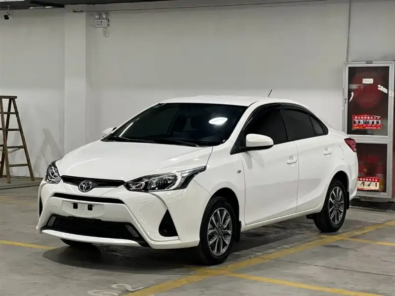 Toyota Yaris L, 2022