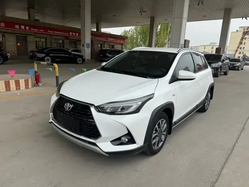 Toyota Yaris L, 2023