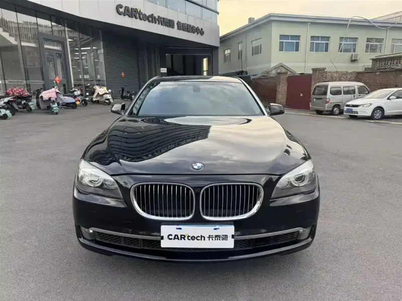 BMW 7 Series, 2011