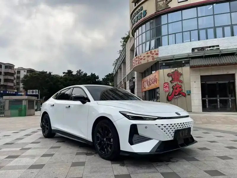 Changan UNI-V, 2025