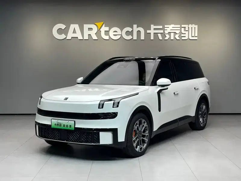 Lynk & Co 900, 2025