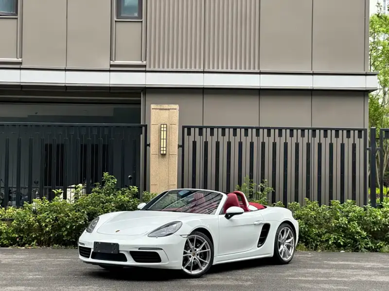 Porsche 718, 2022