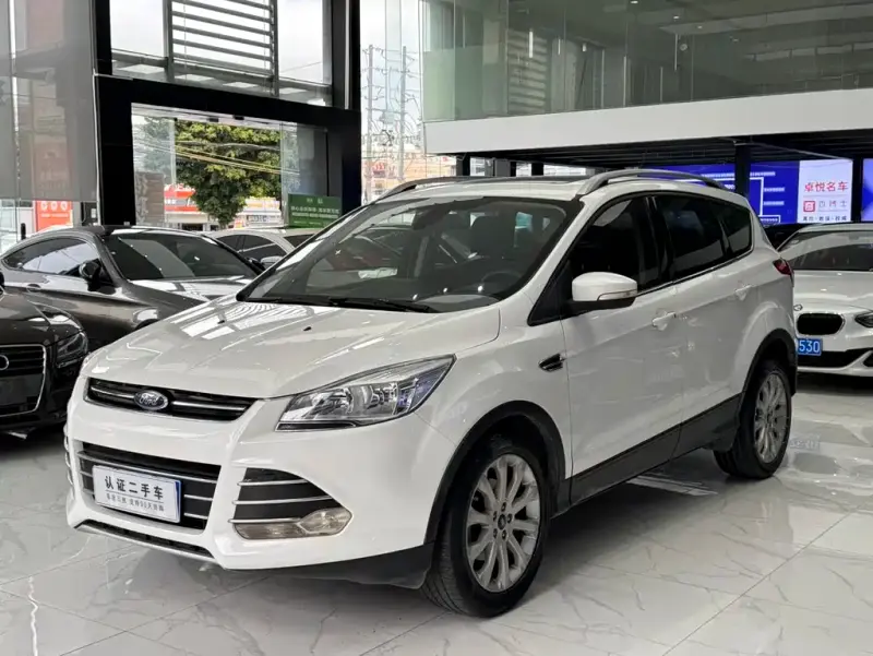 Ford Kuga, 2016