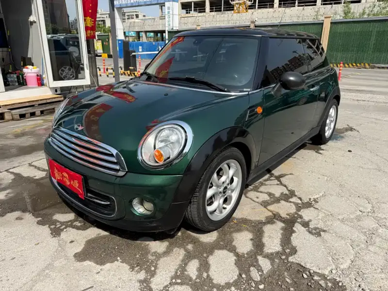 MINI Mini, 2013