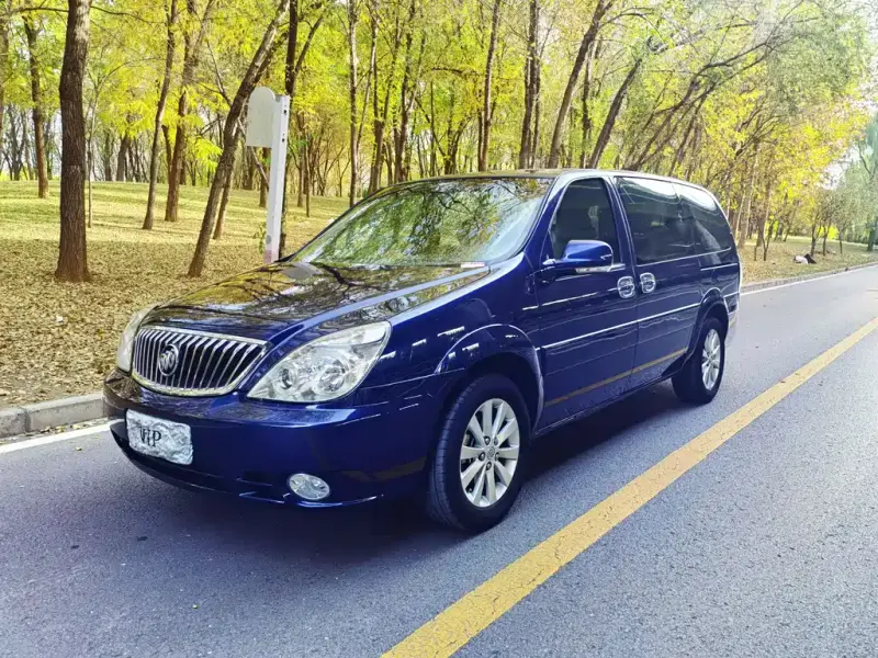 Buick GL8, 2017