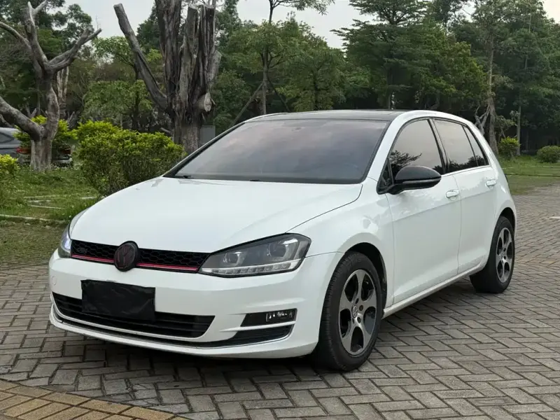 Volkswagen Golf, 2015