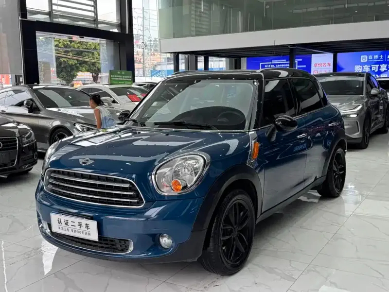 MINI Countryman, 2012