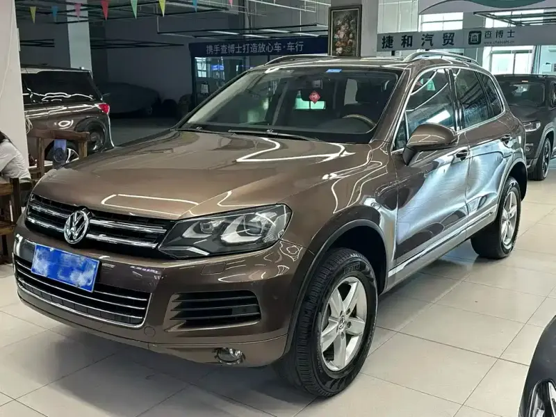 Volkswagen Touareg, 2012
