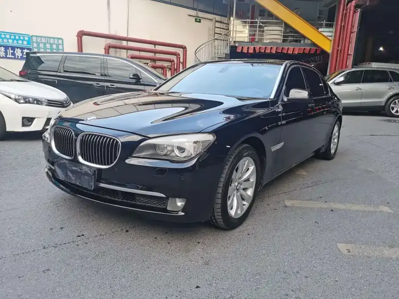BMW 7 Series, 2011