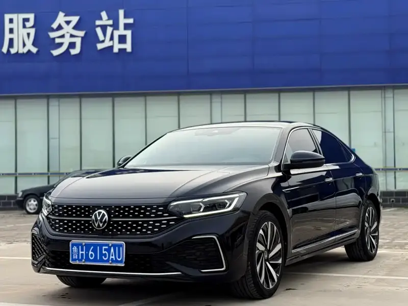 Volkswagen Passat, 2022