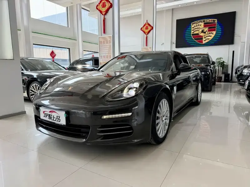 Porsche Panamera, 2013