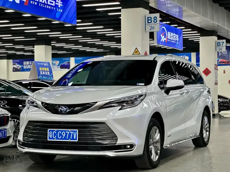 Toyota Sienna, 2022