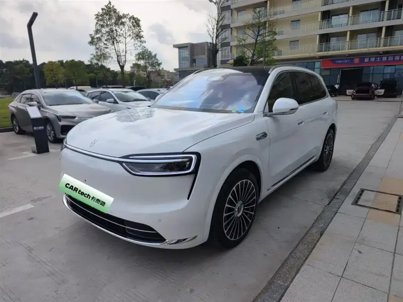 AITO M7, 2025