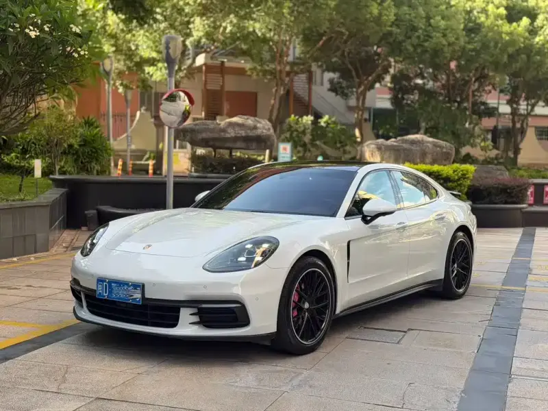 Porsche Panamera, 2017