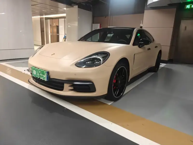 Porsche Panamera, 2018