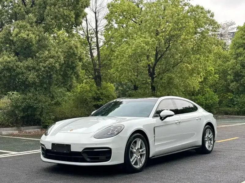Porsche Panamera, 2024