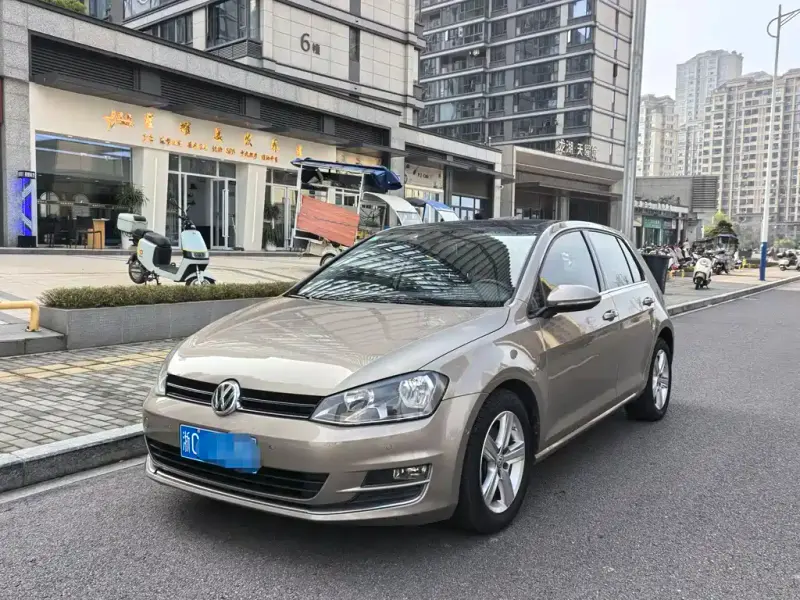 Volkswagen Golf, 2015