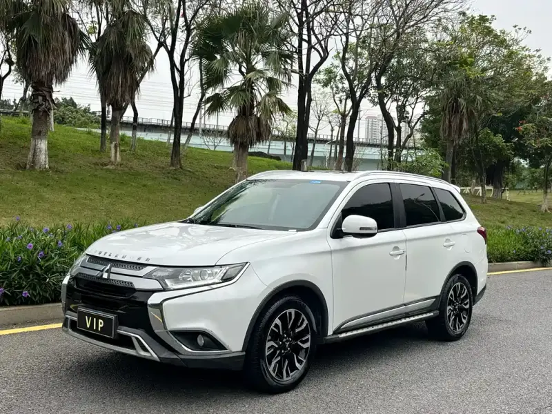Mitsubishi Outlander, 2019