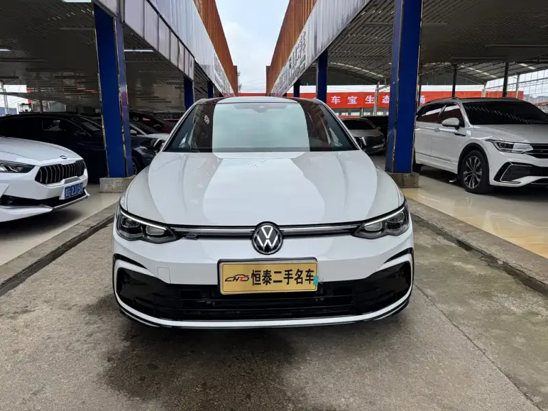 Volkswagen Golf, 2021