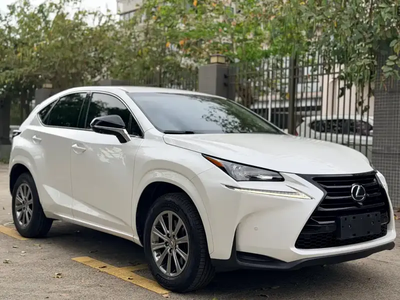 Lexus NX, 2017