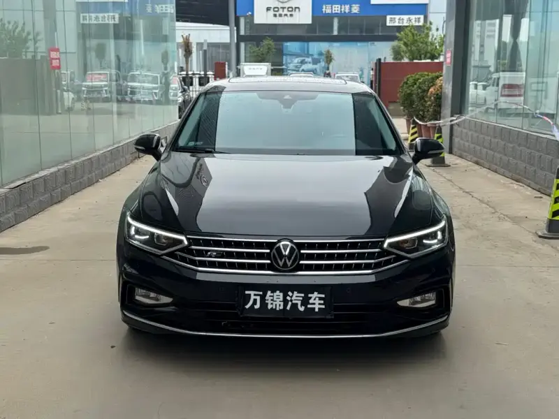 Volkswagen Magotan, 2023