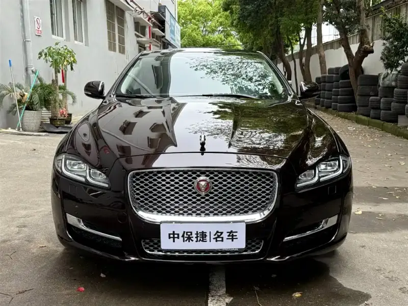 Jaguar XJ, 2017